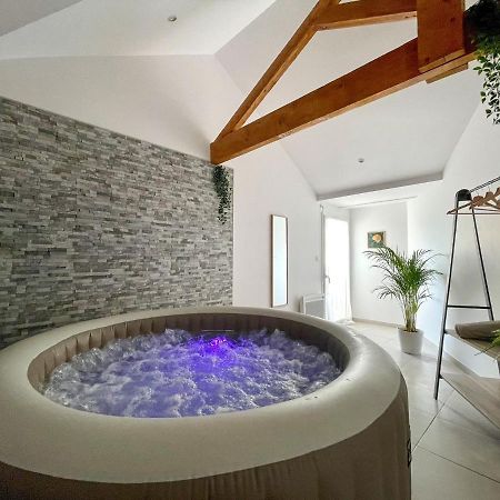 Un Cocon Pour 2 Ou 4 - Merignac -Jacuzzi - Netflix - Tram A 아파트 외부 사진