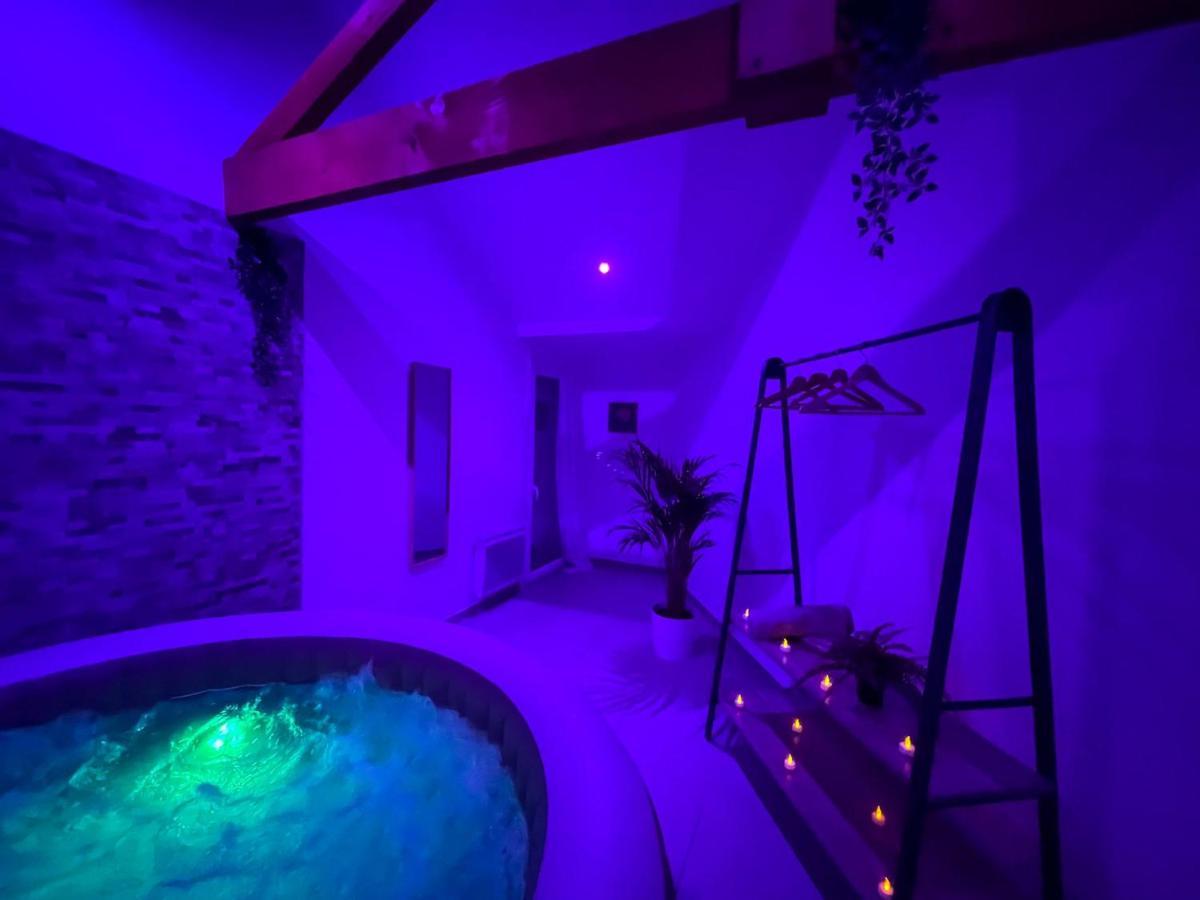 Un Cocon Pour 2 Ou 4 - Merignac -Jacuzzi - Netflix - Tram A 아파트 외부 사진